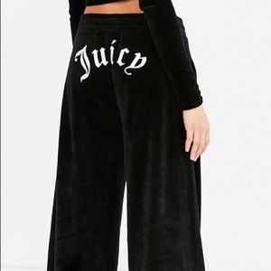 Juicy Couture Wide-Leg Velour Sweatpants